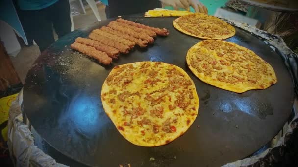 Shish Kebabs Lahmacun Dough Cooked Metal Hot Plate Footage — стокове відео