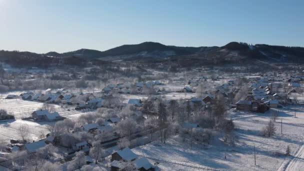 Aerial Drone View Calm Beautiful Frozen Forest Road Meadow Countryside — Stock Video