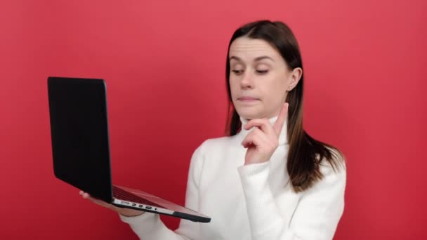 Focused Young Brunette Woman Working Laptop Thinking Important Project Programming — Video Stock