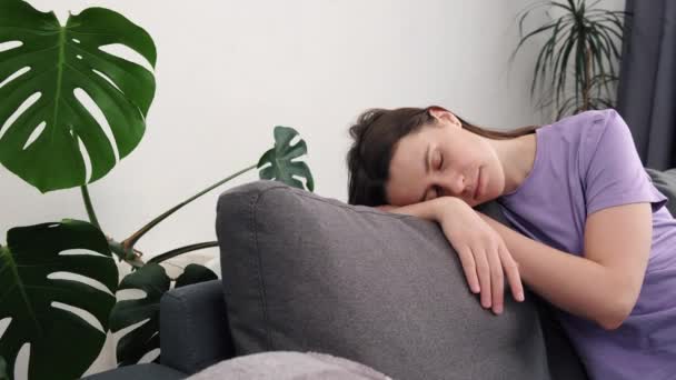 Close Side View Sleeping Young Woman Cozy Sofa Serene Beautiful — Stock Video
