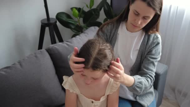 Morning Preparations Lifestyle Concept Close Caring Mother Brushing Daughter Hair — Video Stock