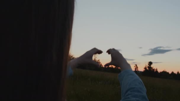 Female Hands Shape Love Heart Calm Beautiful Sunset Summer Dream — ストック動画