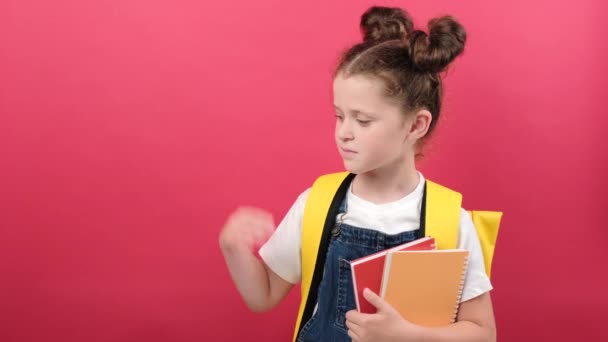 Portrait Cute Smiling Little Girl Kid Extending Hand Side Promotion — Vídeos de Stock