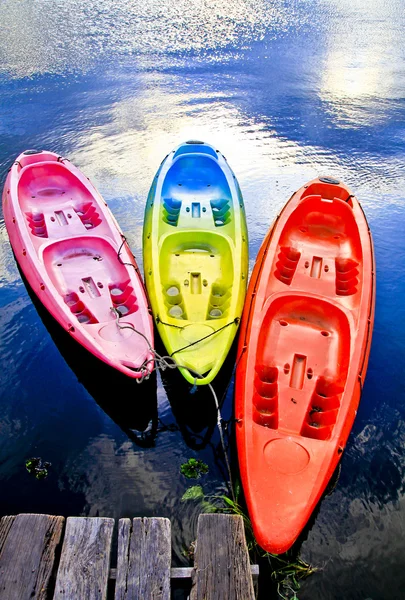 Wooden floor with some boats in lake,thailand — Stock Photo, Image