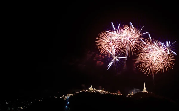 Fuegos artificiales coloridos —  Fotos de Stock