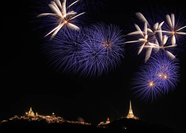 Fuegos artificiales coloridos —  Fotos de Stock