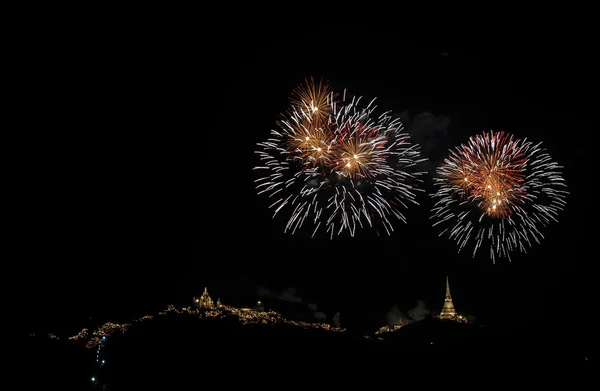 Fuegos artificiales coloridos —  Fotos de Stock