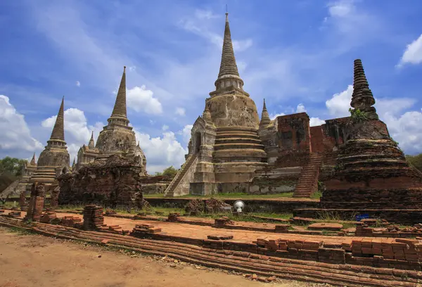 Ancient pagoda at Ayutthaya in Thailand — Stock Photo, Image