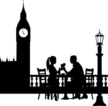 Romantik Çift açık büyük ben Londra'nın içinde bir akşam yemeği siluet var