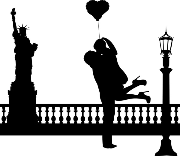 Casal apaixonado por balão de coração na silhueta de Nova York —  Vetores de Stock