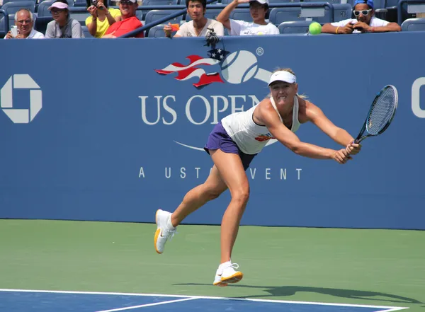 Quatro vezes campeã do Grand Slam Maria Sharapova treina para US Open no Billie Jean King National Tennis Center — Fotografia de Stock