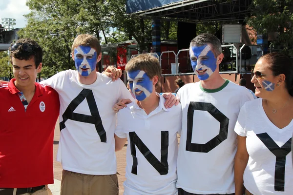 Les fans d'Andy Murray prêts pour le match final à US OPEN 2012 au Billie Jean King National Tennis Center — Photo