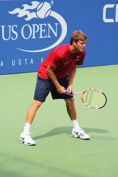 Tennisprofi Ryan Harrison übt für uns im Billie Jean King National Tennis Center — Stockfoto