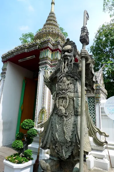 Estátua chinesa no templo Wat Pho, Bancoc — Fotografia de Stock