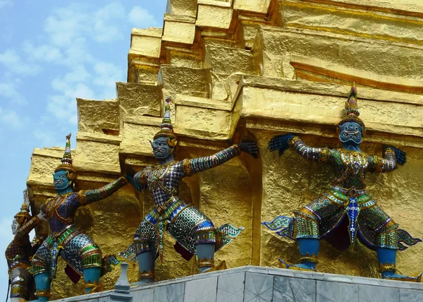 Detalhes de Wat Phra Kaew temple, Bangkok, Tailândia — Fotografia de Stock