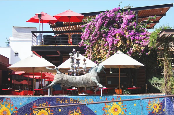 Patio Bellavista, center for art, culture and cuisine in Santiago, Chile — Stock Photo, Image