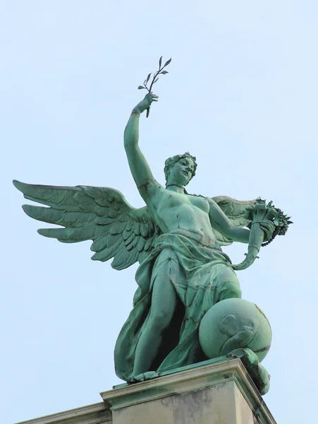 Standbeeld van fortuna in Wenen — Stockfoto