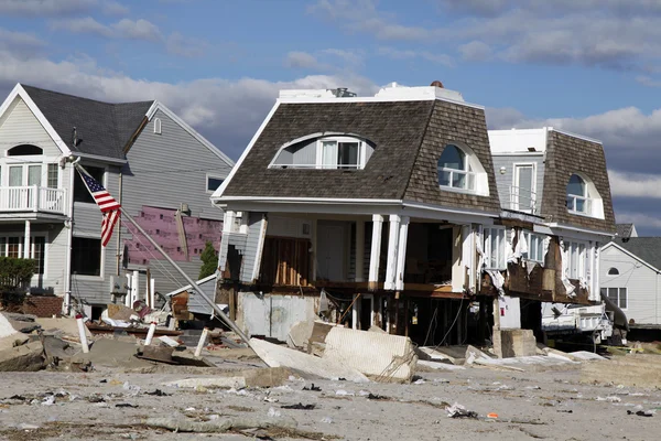 Casa sulla spiaggia distrutta all'indomani dell'uragano Sandy a Far Rockaway, NY — Foto Stock