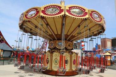 Lynn'in trapez salıncak atlıkarınca Coney Island Luna Park