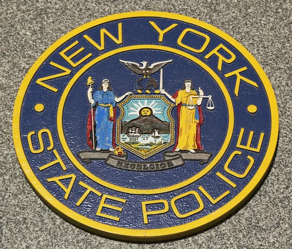New State Police emblem on fallen officers memorial in Brooklyn, NY — Stock Photo, Image