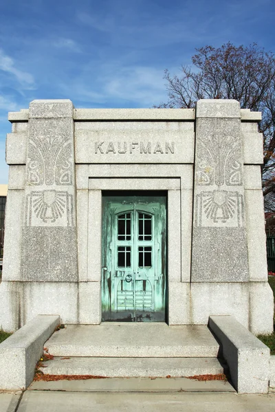 Mauzoleum na cmentarzu żydowskim washington w brooklyn, Nowy Jork — Zdjęcie stockowe