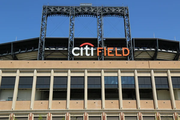 Citi pole, z major league baseball tým new york mets při splachování, ny. — Stock fotografie