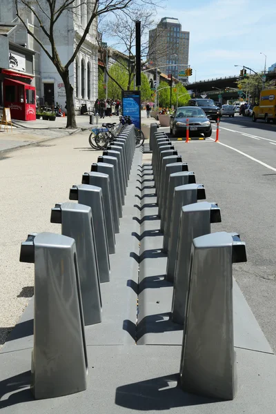 Citi fiets station klaar voor het bedrijfsleven in new york — Stockfoto