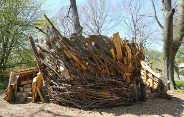 brooklyn Botanik Bahçesi içinde ağaç sanat projesi kumlu remix