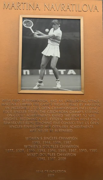 Martina Navrátilová plaque bij ons open Hof van kampioenen in billie jean king national tennis center — Stockfoto