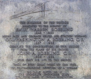 brooklyn Köprüsü'nün roebling aile anısına işareti
