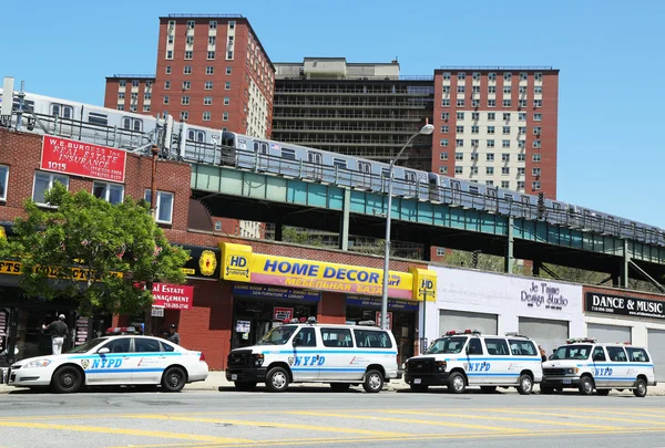 NYPD voertuigen in brooklyn, ny — Stockfoto