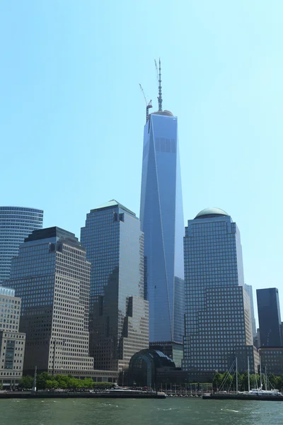 Freedom tower och finansiella distrikt — Stockfoto