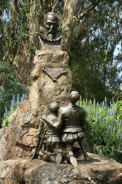 Miguel de Cervantes statue in Golden Gate Park in San Francisco — Stock Photo, Image