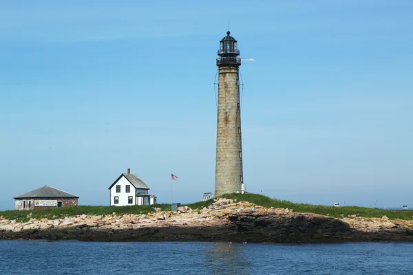 Petit Manan Wildlife Refuge and Island lighthouse in the Gulf of Maine, — Stock Photo, Image