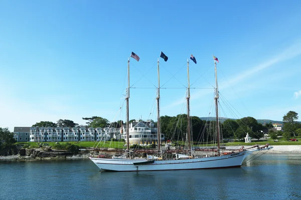 The Margaret Todd schooner in historic Bar Harbor — Stock Photo, Image
