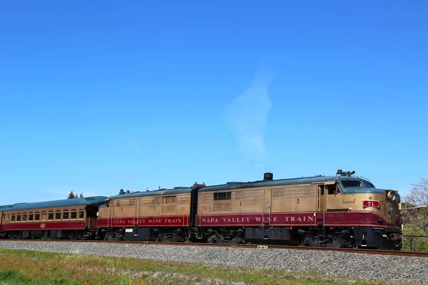 ナパバレー、カリフォルニア州のワインの列車 — ストック写真
