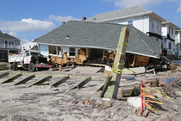 Casa de praia destruída quatro meses após o furacão Sandy — Fotografia de Stock