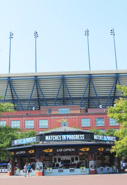 Estádio Arthur Ashe no Billie Jean King National Tennis Center pronto para o torneio US Open — Fotografia de Stock