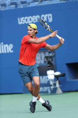 on iki kez Grand slam şampiyonu rafael nadal açık bize arthur, 2013 uygulamaları ashe Stadı'nda billie jean king Ulusal Tenis Merkezi