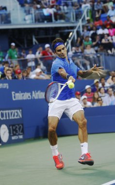 on yedi kez Grand slam şampiyonu roger federer, bize onun dördüncü turda maç sırasında açık 2013 tommy robredo karşı