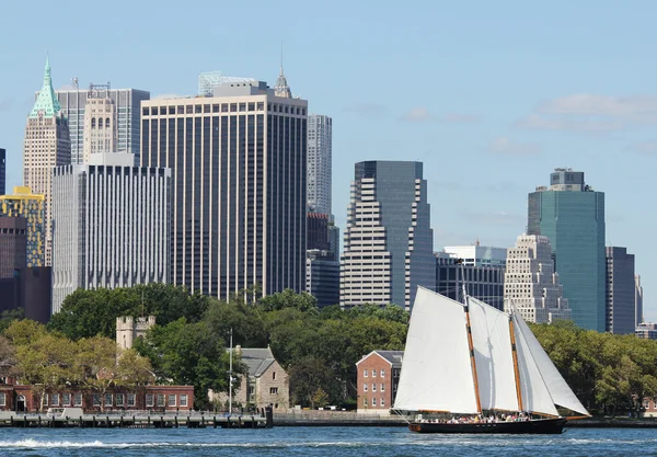 Schooner America 2.0 em New York Harbor — Fotografia de Stock