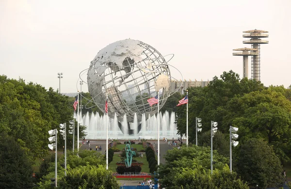 1964 new york world's fair unisphere při splachování meadows park, new york — Stock fotografie