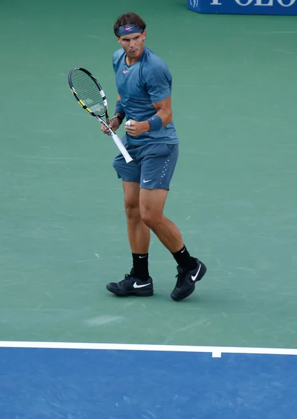 US Open 2013 bajnok Rafael Nadal, Novak Đoković ellen utolsó mérkőzése alatt — Stock Fotó