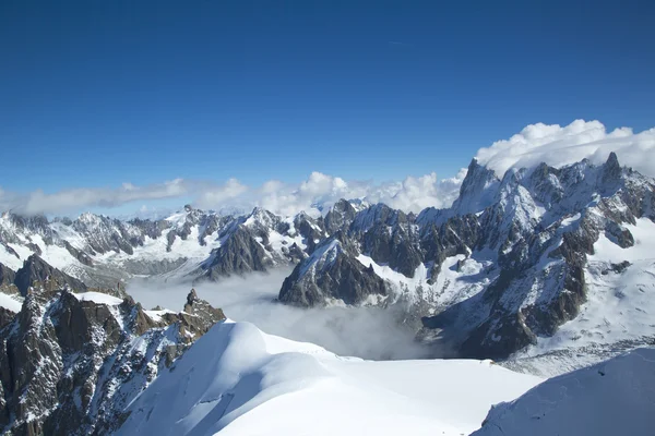 Macizo del Mont Blanc en los Alpes franceses — Foto de Stock