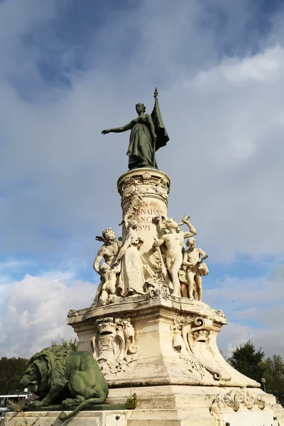 Du comtat památník v Avignonu — Stock fotografie