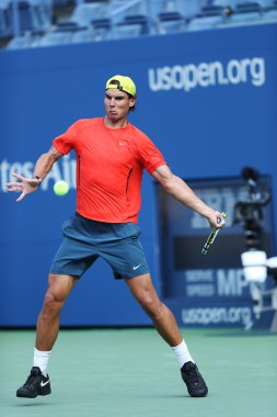 on iki kez grand slam şampiyonu rafael nadal uygulamaları bizim için açık 2013, arthur ashe Stadyumu