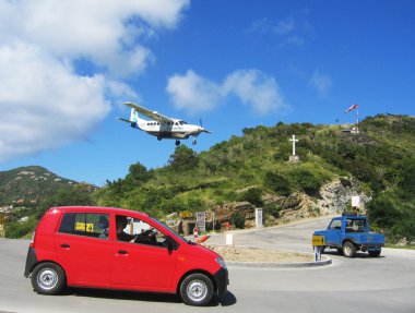 riskli uçak iniş St barts Havaalanı