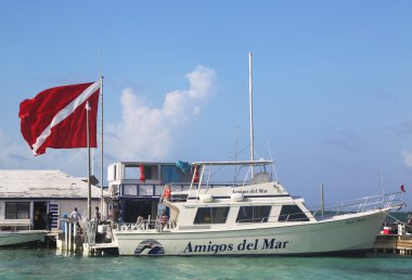 Dalış teknesi del mar dok san'amigos, pedro, belize