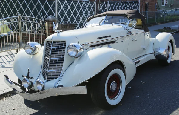 1935 auburn 851 speedster boat tail auto — Stock fotografie