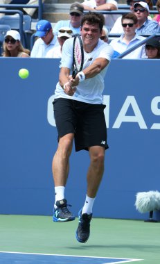 profesyonel tenis oyuncusu Miloş raonic bize ilk tur Tekler maçı sırasında açık 2013